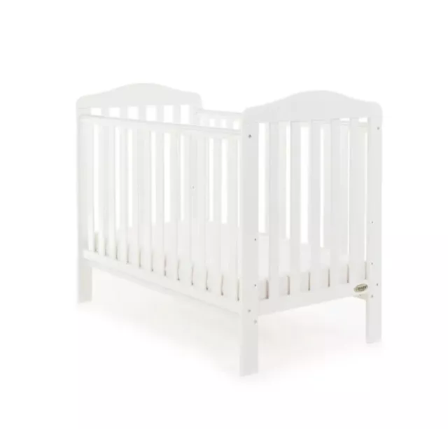 OBaby Ludlow Cot With Fibre Mattress (White)