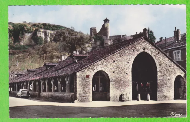 38 - CREMIEU - Les halles et la Tour St Hippolyte (Citroën DS - Non voyagée)