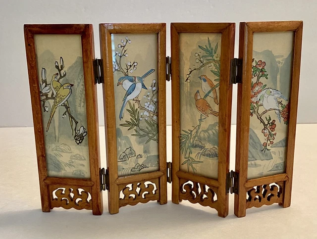 Chinese/Oriental Tabletop Mini Folding Screen 4 Panels Hand painted On Silk Vtg