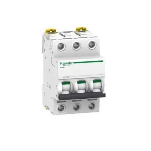 Disjoncteur Tétrapolaire Schneider Electric DT40 40A - Réf. A9N21079, Occasion, Fonctionnel