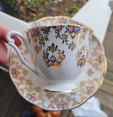 Vintage Queen Anne Fine Bone China, England Tea Cup & Saucer #5483, Flowers/Gold