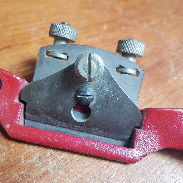 record no A151 Spokeshave curved sole 3