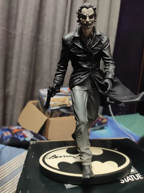 Statue Batman Black & White Joker Par Lee Bermejo - 2e édition, Résine DC Direct