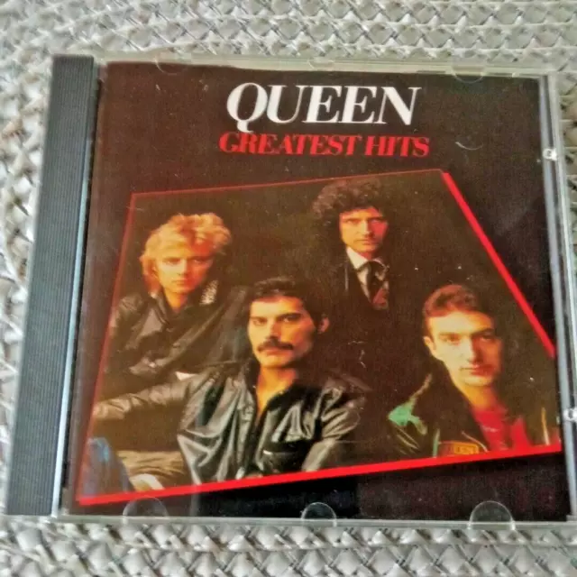 QUEEN - CD - Greatest Hits - Rock - Sehr Gut