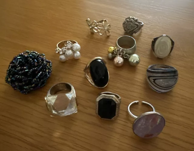 Job lot of 11 costume jewellery Rings