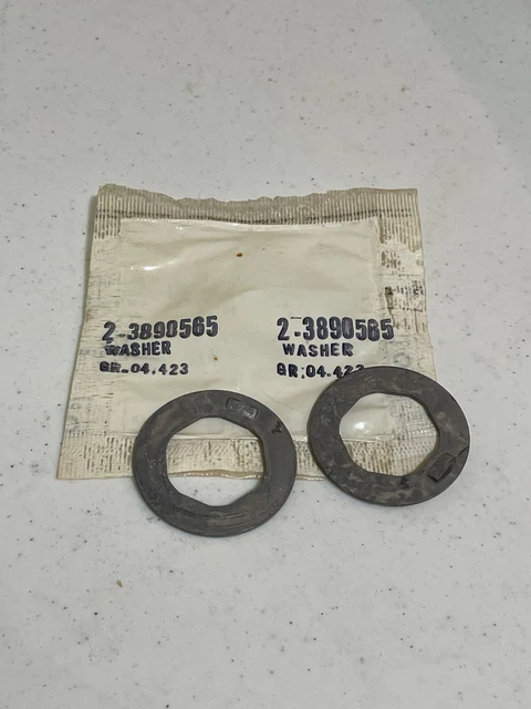 1970 B & E Body 4 Speed Front Bearing Billet Steel Retainer, 18 Spline, 4.805″ O.D. 4.16″ B.C - Foto 6