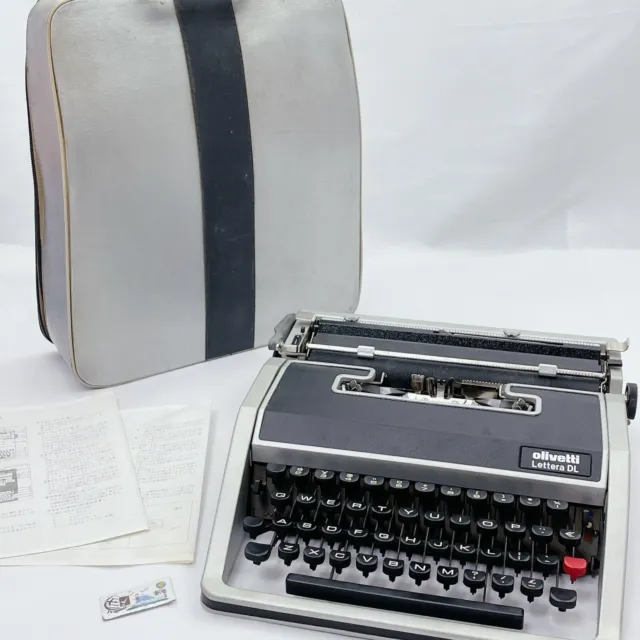 Olivetti Lettera DL vintage Typewriter with Carrying Case No ink ribbon