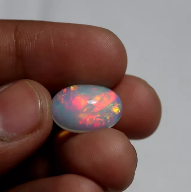 5.4 Karat 16x11x6.6 MM Natürlich Rot Feuer Weiß Äthiopische Opal Oval Cabochon