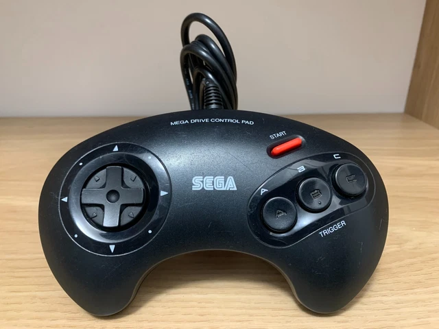 *** Manette / Pad Sega Megadrive  Euro/Pal  Model 1650  En Bon Etat ***