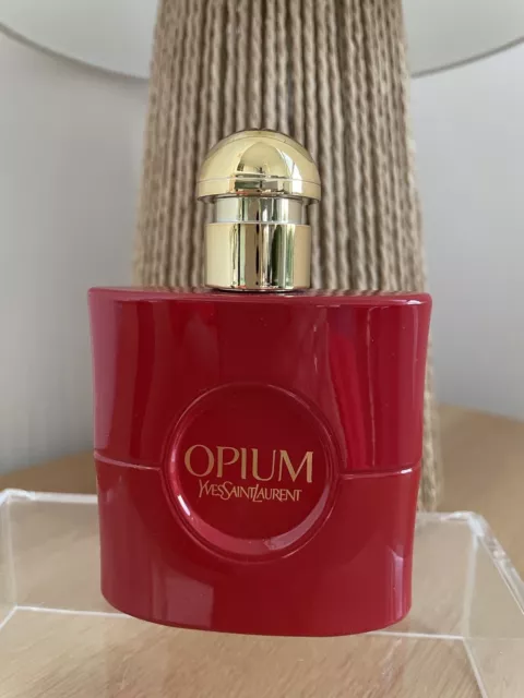 Opium rouge fatal  parfum yves saint laurent ed limitee noel 2015