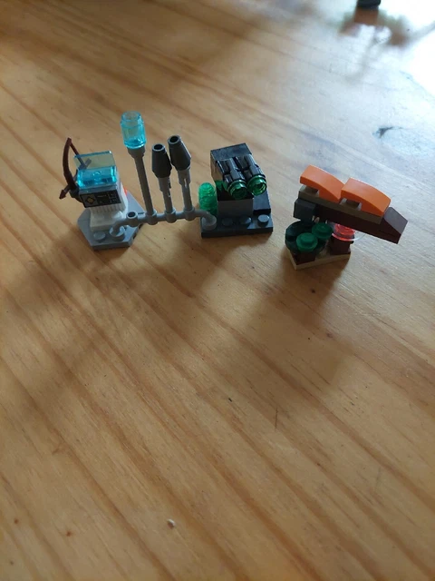 Figurines et accessoires vaisseaux Lego Star Wars lot 35