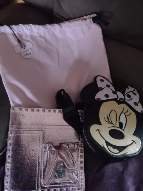 Disney Minnie Mouse Spectrum Bag With Make Up Brush Holder