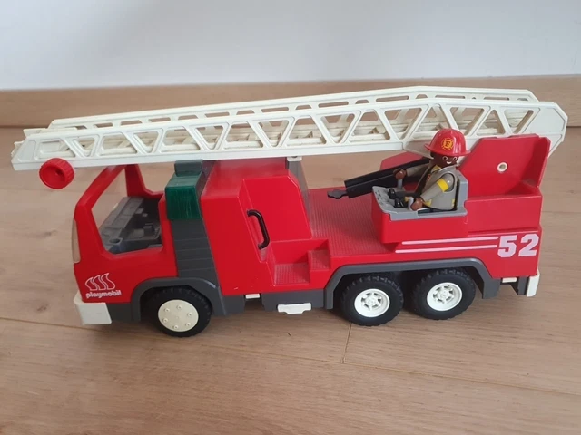 PLAYMOBIL FEUERWEHR MIT Drehleiter Feuerwehrauto mit Feuerwehrmann