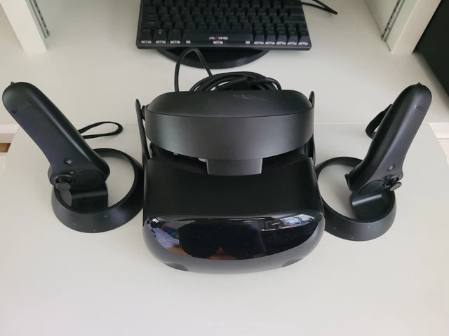 SAMSUNG HMD ODYSSEY + Windows Mixed Reality Headset - Black
