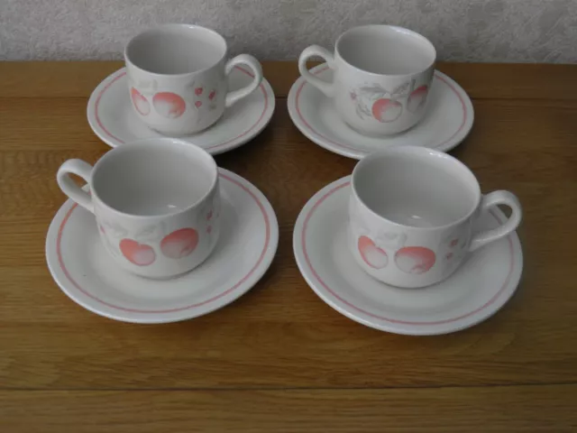 Vintage Tea Cups & Saucers Set 4 Cream with Peaches Pattern 1990s