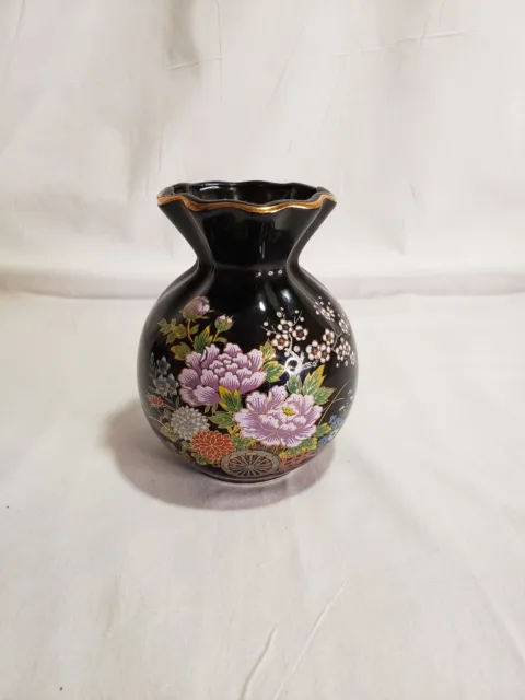 Small Hand Painted Japanese Vase Black Gold Trim