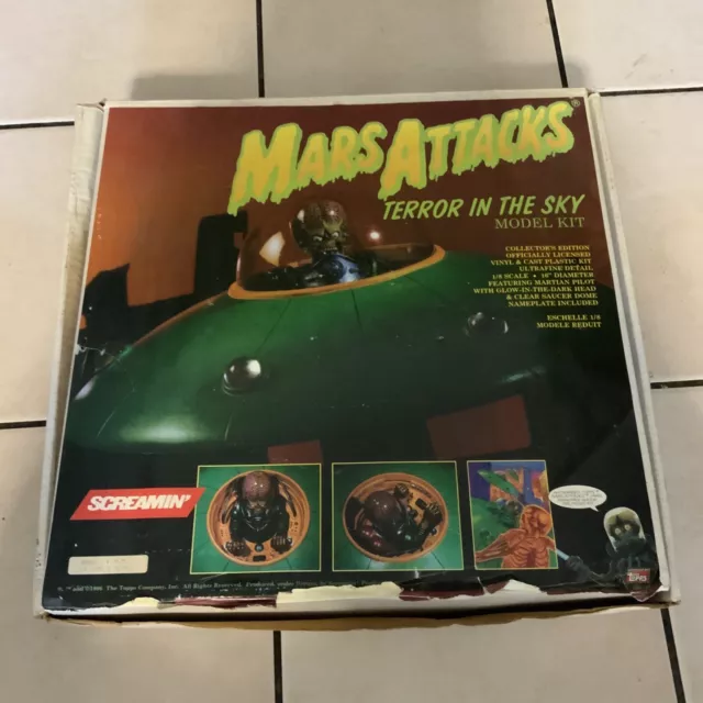 Mars Attacks Model Kit Terror In The Sky Official Licensed UFO Screamin Topps 🤩