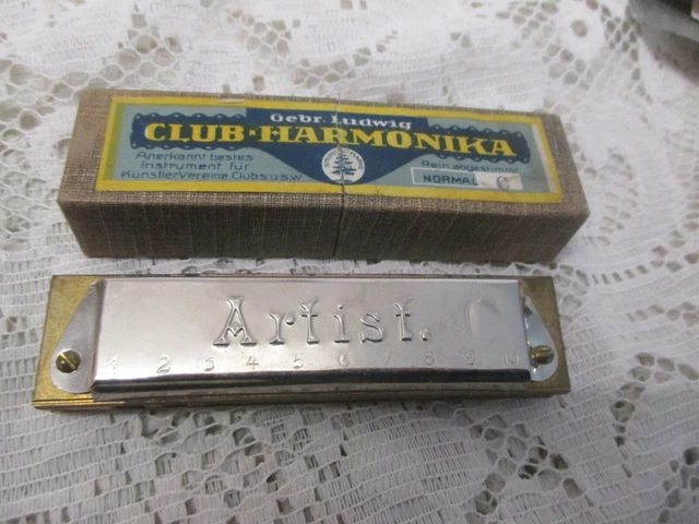 um 1910 ARTIST  C   Club Harmonika Normal : C :  Gebr. Ludwig  -  im O-Etui