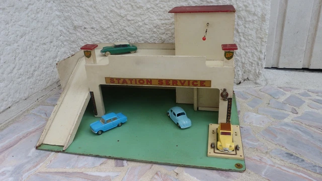 JOUET ANCIEN GARAGE automobile station service années 50 vintage Dinky Norev EUR 45,00 - FR