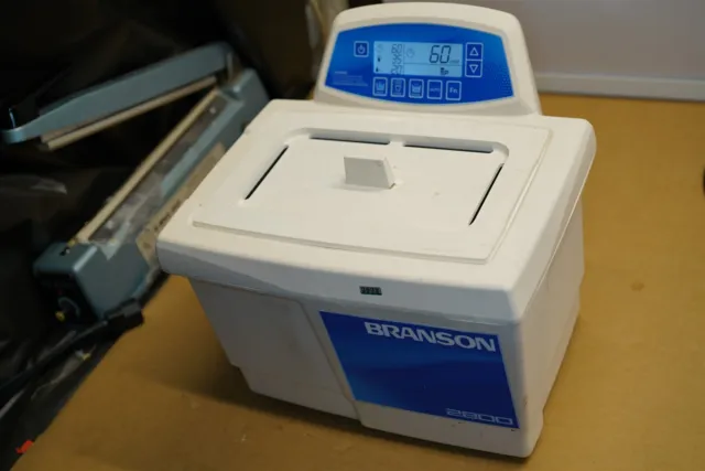 Branson CPX2800H 3/4 gal. (2.81 l) Ultrasonic Cleaner, Digital Control, Heated