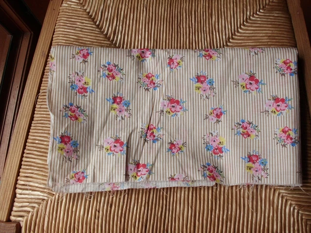 Coupon Tissu Fleurs Et Rayures - Coton Français, 62x68 Cm, Motif Multicolore