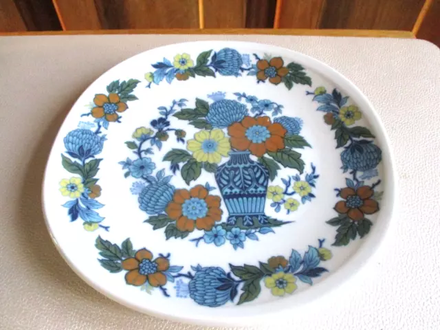 grande Assiette en porcelaine de Pillivuyt décor bouquet de fleurs vintage