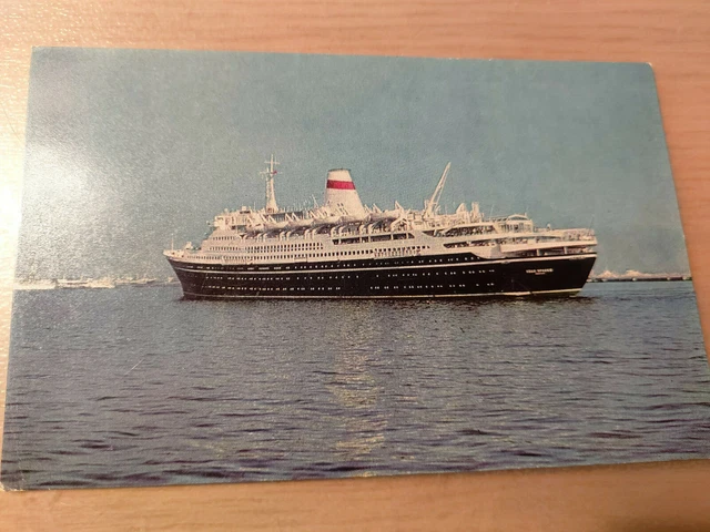 barcos en el puerto de barcelona : AIDA LUNA....entrado al