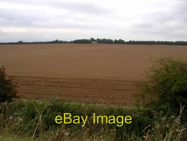 Photo 6x4 A farm at the side of the River Humber Thorngumbald This is the c2005