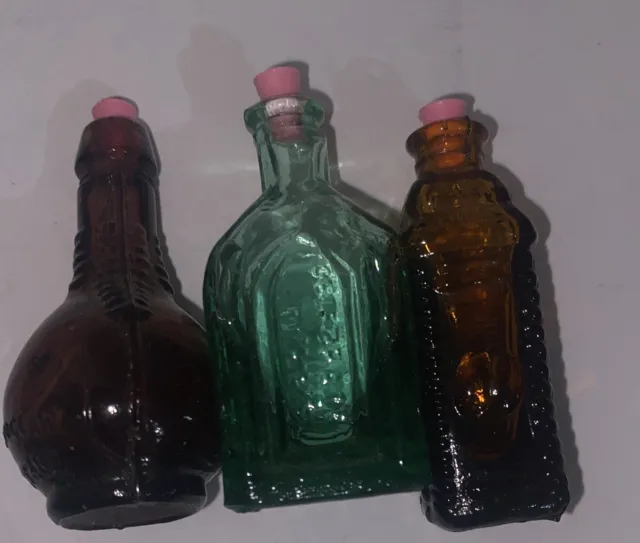 3 Minature Collectible bottles Wheaton ++