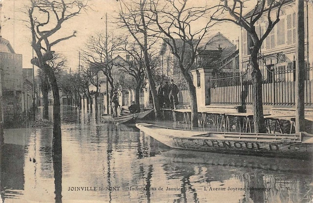 JOINVILLE-le-PONT - Inondations de Janvier 1910 - Avenue Joyeuse submergée