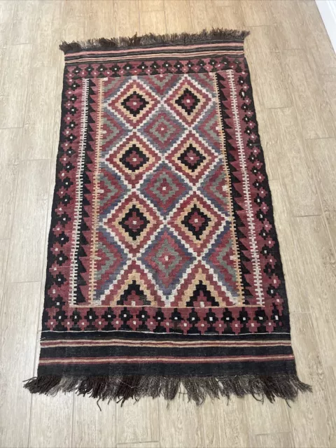 Beautiful Geometric Patterned Wool Carpet Kilim  40inch / 70inch