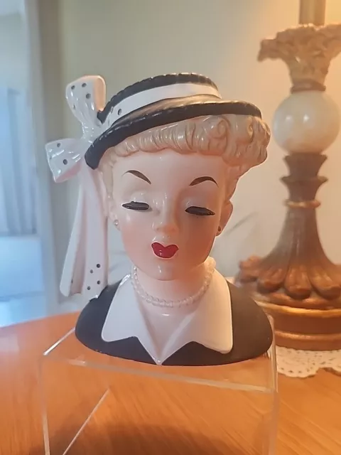 VINTAGE LADY HEAD VASE Napco Lucille Ball Big Hat And Bow. 5.5  Inches!