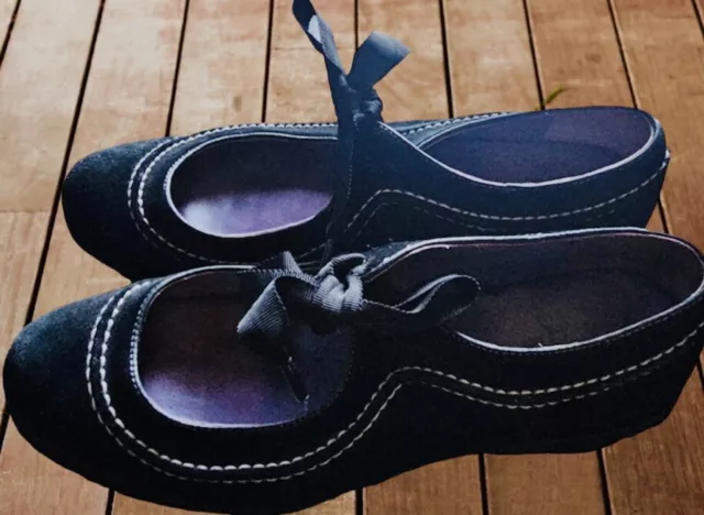 Anna sui deals hush puppies