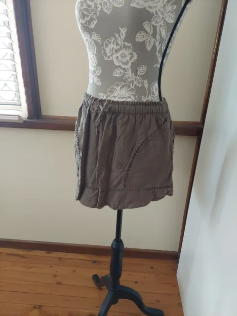 Witchery 8 Fourteen  Size 14 Green Skirt Great Condition  Fully Lined 100%...