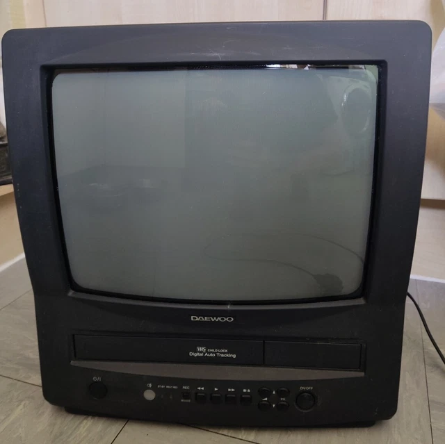 DAEWOO CRT TV VCR Combo Player Retro Gaming Black GB14H1N No Remote