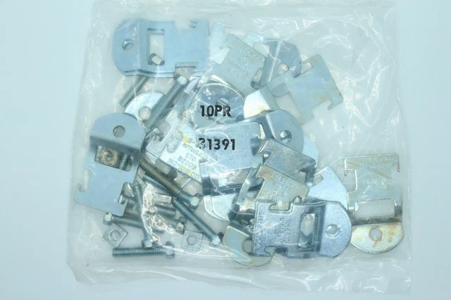 (10 pair) Eaton B-Line B2209ZN 3/4" Universal Zinc Plated Conduit Strap