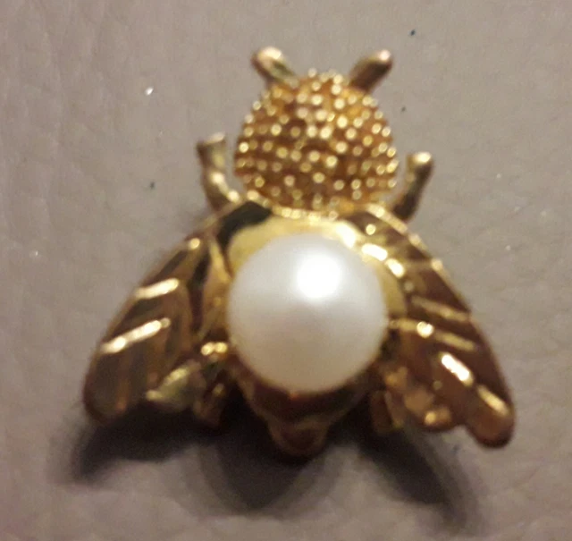 Broche ancienne or épingle Insecte