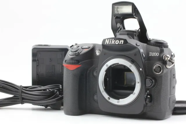 Nikon D200 10.2MP Digital SLR Camera Black Body From JAPAN 【MINT SC 40978】 #655
