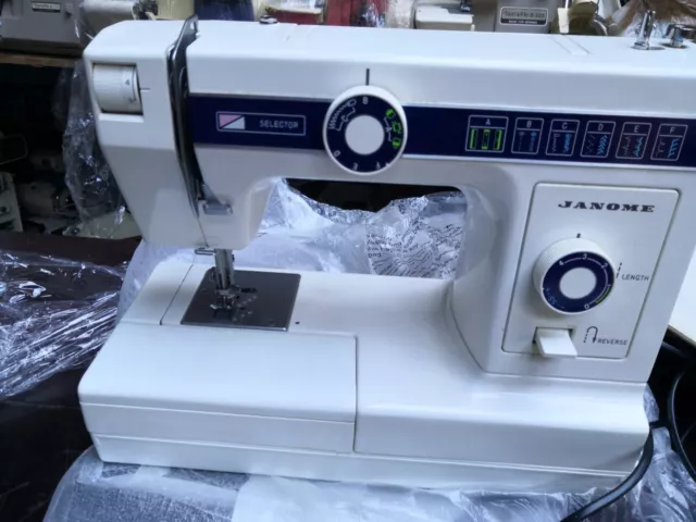 JANOME 110 SEMI Industrial, Heavy Duty Leather & Upholstery, Sewing Machine...