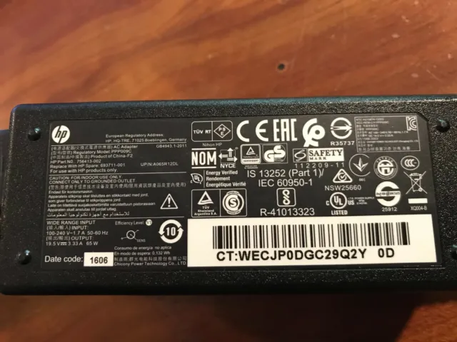 HP Genuine 65W Laptop charger