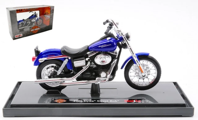 Maisto - 32327 - Moto Miniature - CVO Breakout 14 - Echelle 1/12 - Noir/Rouge