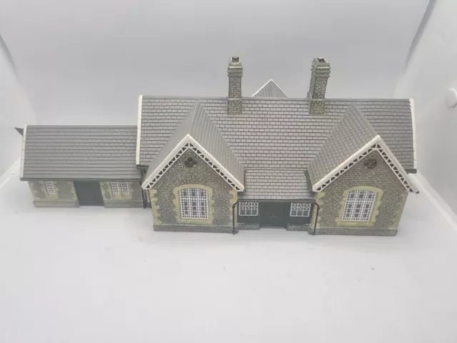 Hornby Skaledale R9836 Granite Station Building OO Gauge Model Railway Boxed 3