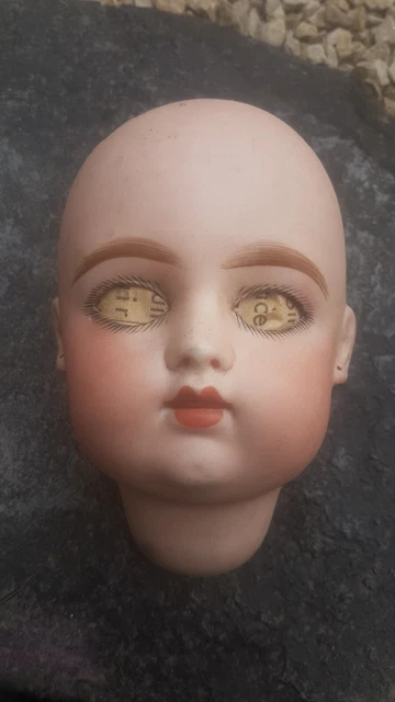 BELLE GRANDE POUPEE Ancienne - En Porcelaine - Des Annees 90 EUR 13,00 - FR