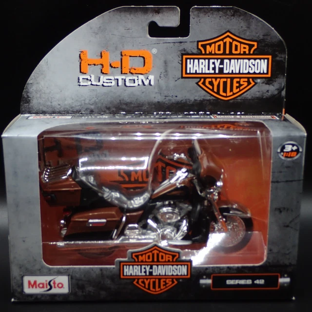 2013 FLHTK Electra Glide Ultra Limited Harley Davidson Series 42 1/18 Moto