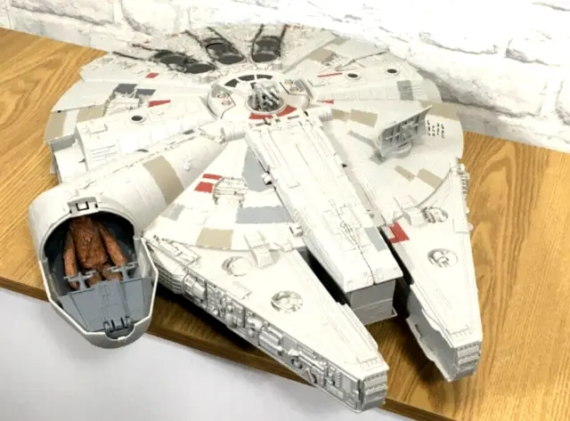 Hasbro Millennium Falcon The Force Awakens Star Wars Battle Action Toy (MG127R)