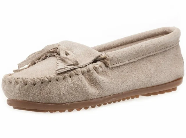 Minnetonka 408T Kilty Moccasins Womens Flats Casual,Beige, Size 10
