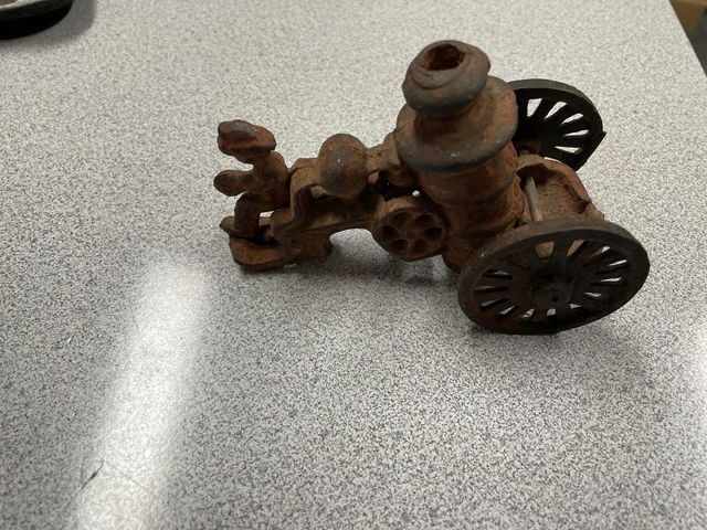 VINTAGE CAST IRON Fire Man & Horse Drawn Pumper Fire Wagon [No Horses