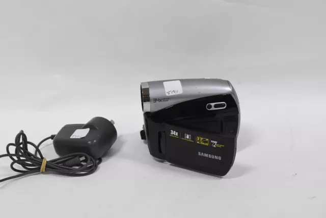 Samsung VP-D381 MiniDV Digital Camcorder/Video Camera/Handycam & Acces - mini DV