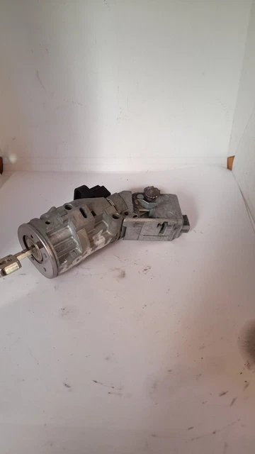 PEUGEOT 407 6D N0502072 N0502455 Verrouillage d'allumage 2.00 Petrol 14259284