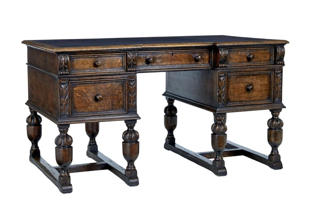 Victorian Late 19Th Century Carved Oak Pedestal Desk